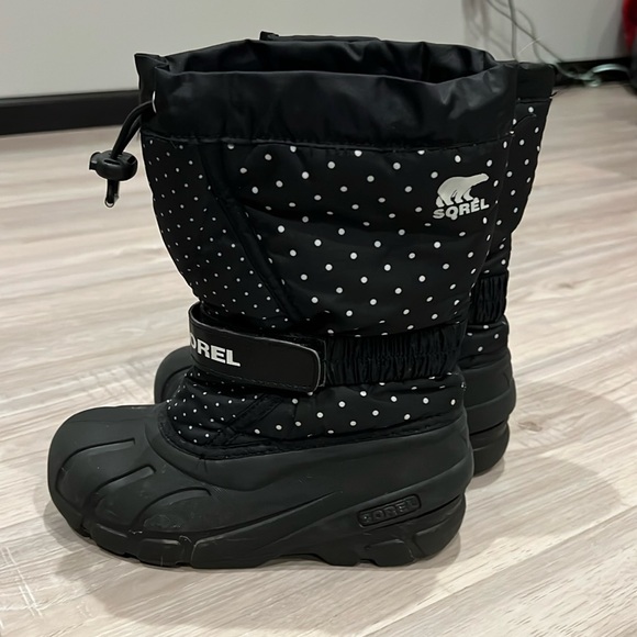 Little Girls Sorel Flurry Print Winter Boots - Picture 1 of 7